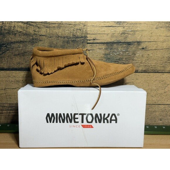NEW Minnetonka Mens style882 Tan Suede Fringe Moccasin Boots Ties Soft Sole NWT - Picture 6 of 13